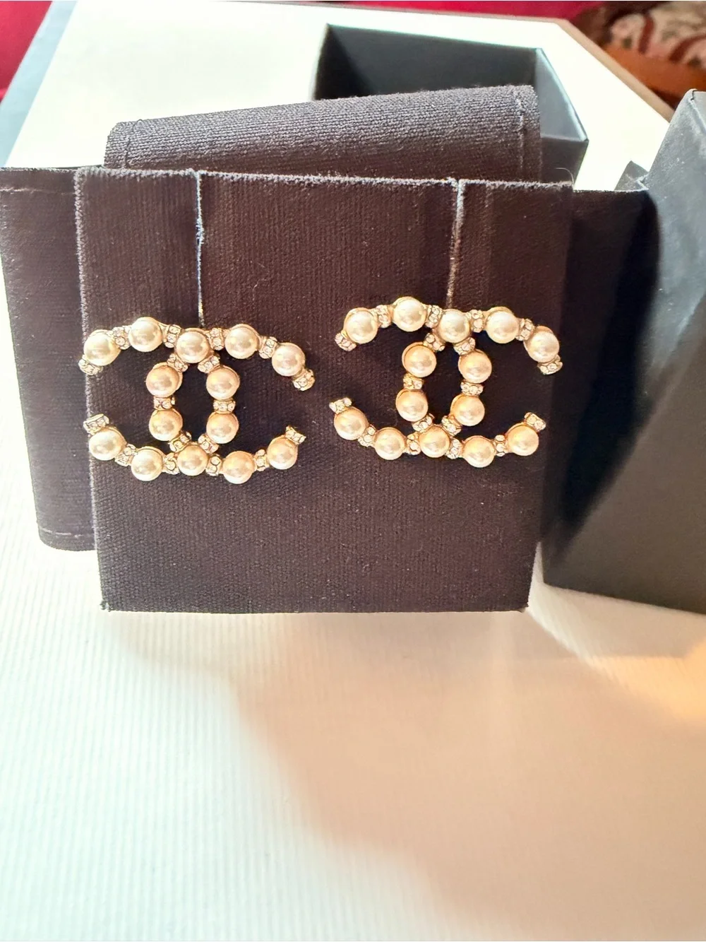CHANEL Authentic Chanel Classic Pearl CC Logo Stud Earrings GHW